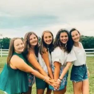 Meet your Posher, Katie mac